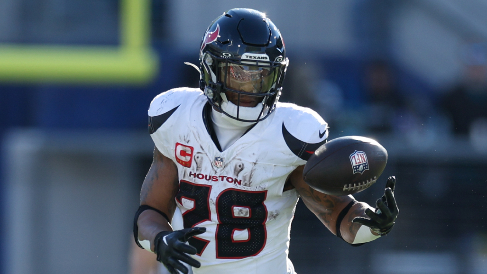 https://www.yardbarker.com/media/b/a/ba0bd851ced7c41189bec2ab659772a9d4498012/thumb_16x9/surging-texans-offense-expect-rb-joe-mixon-return.jpg?v=1