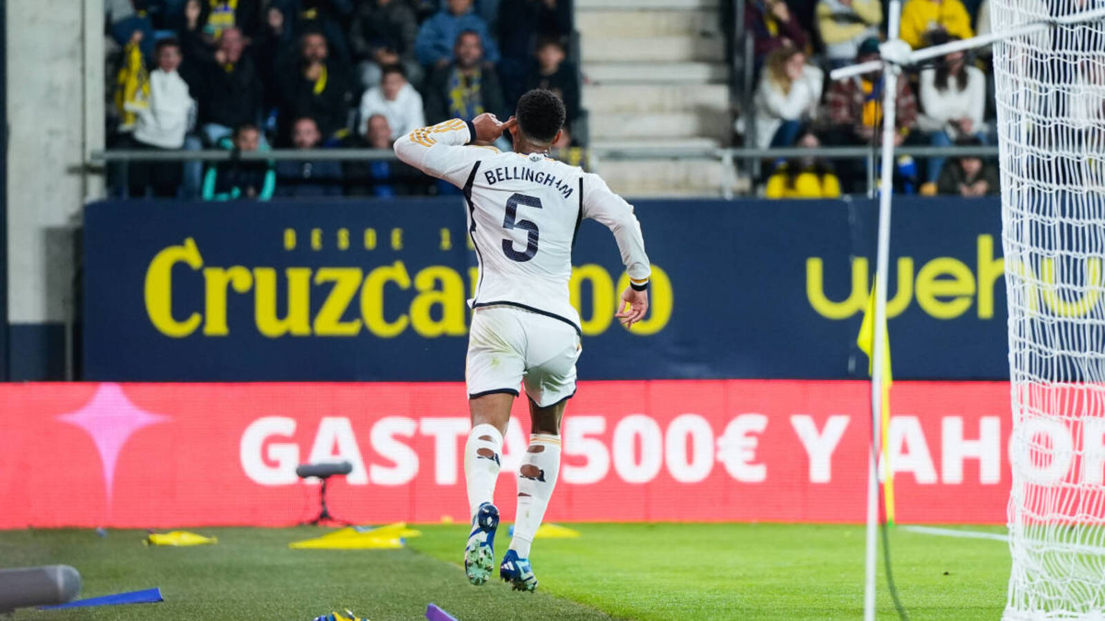 IMAGO/ZUMA Wire/Joaquin Corchero Jude Bellingham Breaks Real Madrid Record Previously Held By Cristiano Ronaldo Originally posted on FanNation Futbol By Robert Summerscales | Last updated 11/27/23