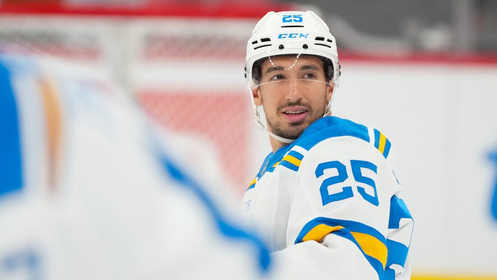 Capitals acquire Kyrou from Capitals for McMichael, Gastrin, pick