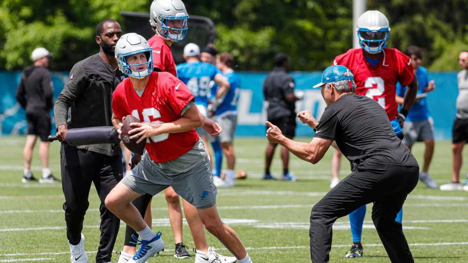 53man roster, depth chart and practice squad predictions for the