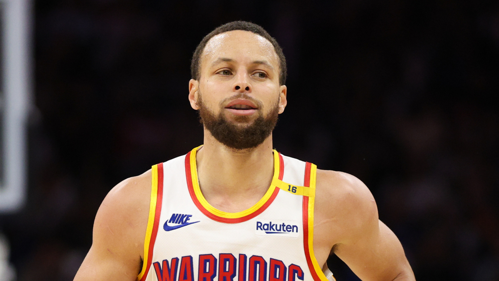 Stephen Curry becomes assistant GM at Davidson |