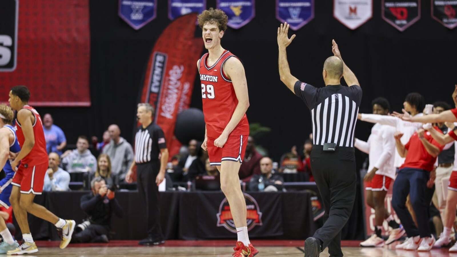 Dayton erupts in second half to dispatch Florida State | Yardbarker