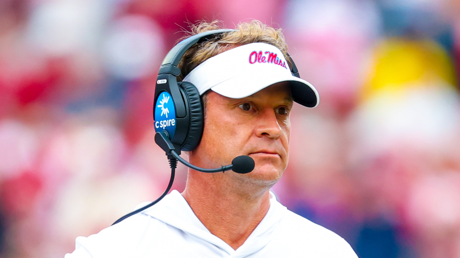 https://www.yardbarker.com/media/b/b/bb1a13904b7da5c3043ff45719533c7db764fb75/thumb_16x9/coaching-dominoes-beginning-fall-lane-kiffin.jpg?v=1