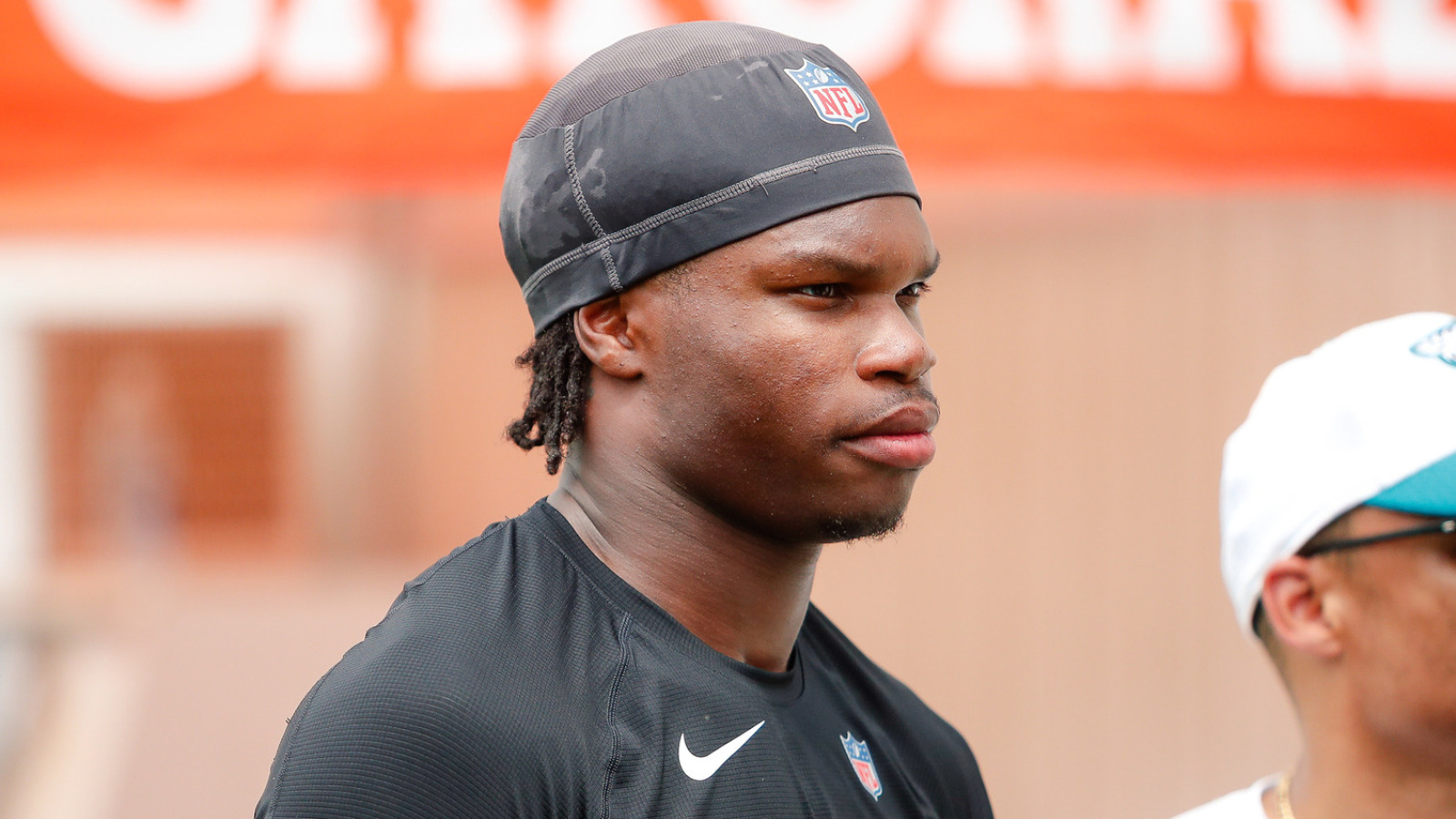 https://www.yardbarker.com/media/b/b/bb312a5b3398e445903a40804084112b77e40f80/thumb_16x9/afc-executive-reacts-browns-passing-on-hunter.jpg?v=1