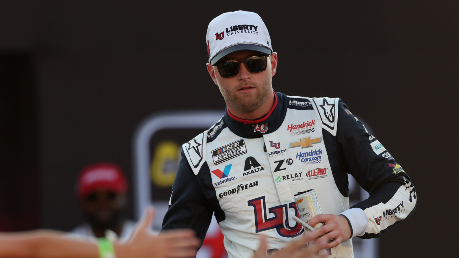 https://www.yardbarker.com/media/b/b/bb5d7565aba411f456a953bd630b1c5b7708f3ff/thumb_16x9/william-byron-wins-cup-series-regular-season.jpg?v=1