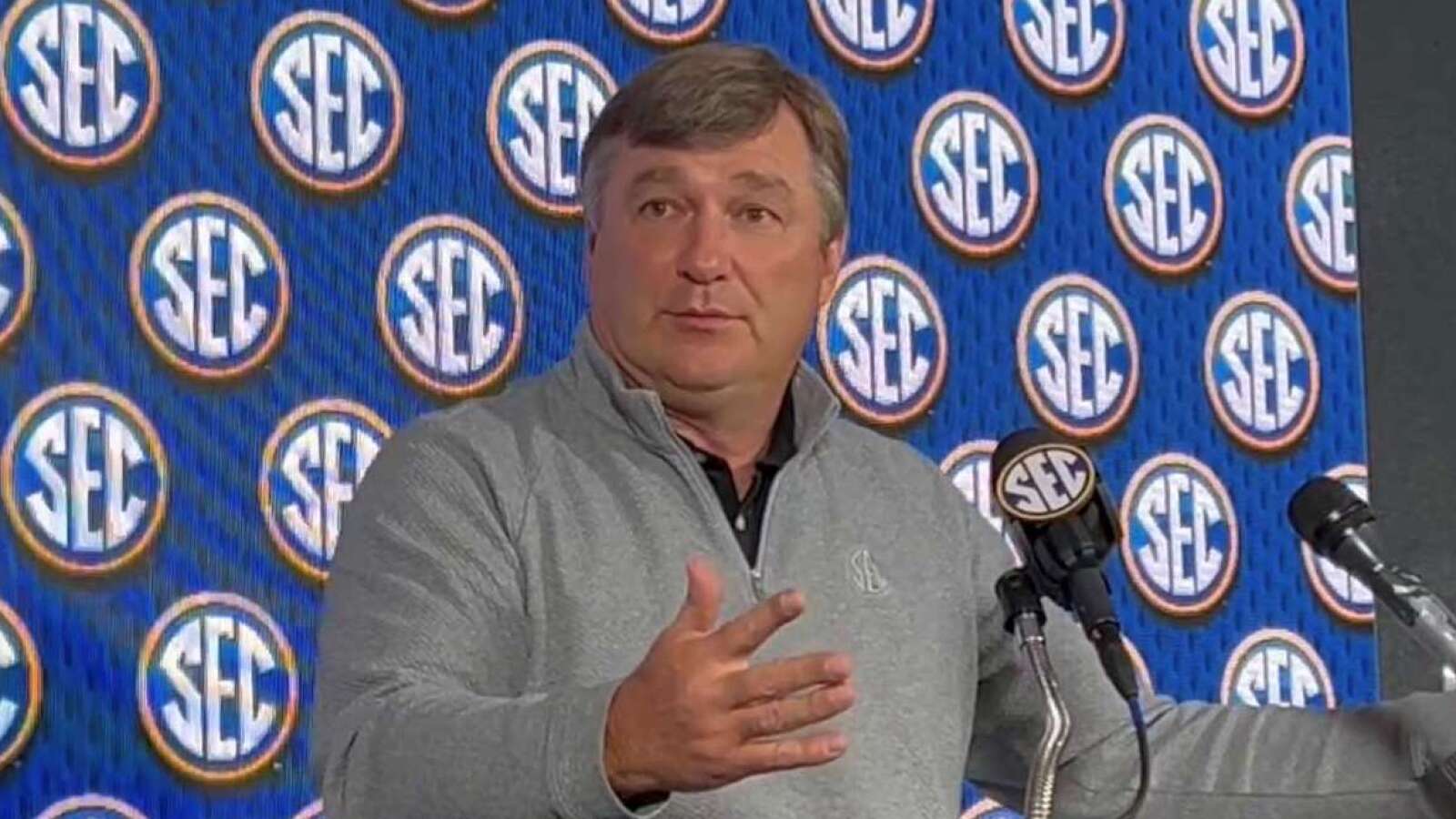 https://www.yardbarker.com/media/b/b/bb7a3823288867b4d08d50226489ffcf0d687763/thumb_16x9/historic-college-football-program-questioned-over.jpg?v=1