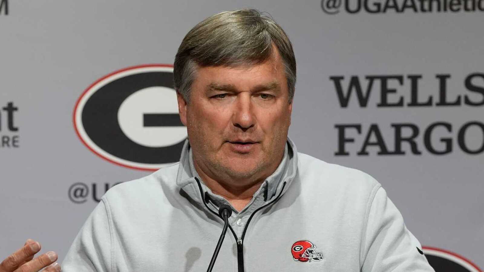 https://www.yardbarker.com/media/b/b/bb9281fc378081f6ab51952d0461d2b9a7236290/thumb_16x9/kirby-smart-shares-thoughts-on-potential-nick.jpg?v=1