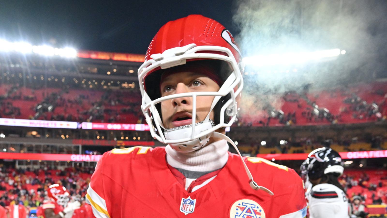 Patrick Mahomes' knee injury is worse than initially thought | Yardbarker