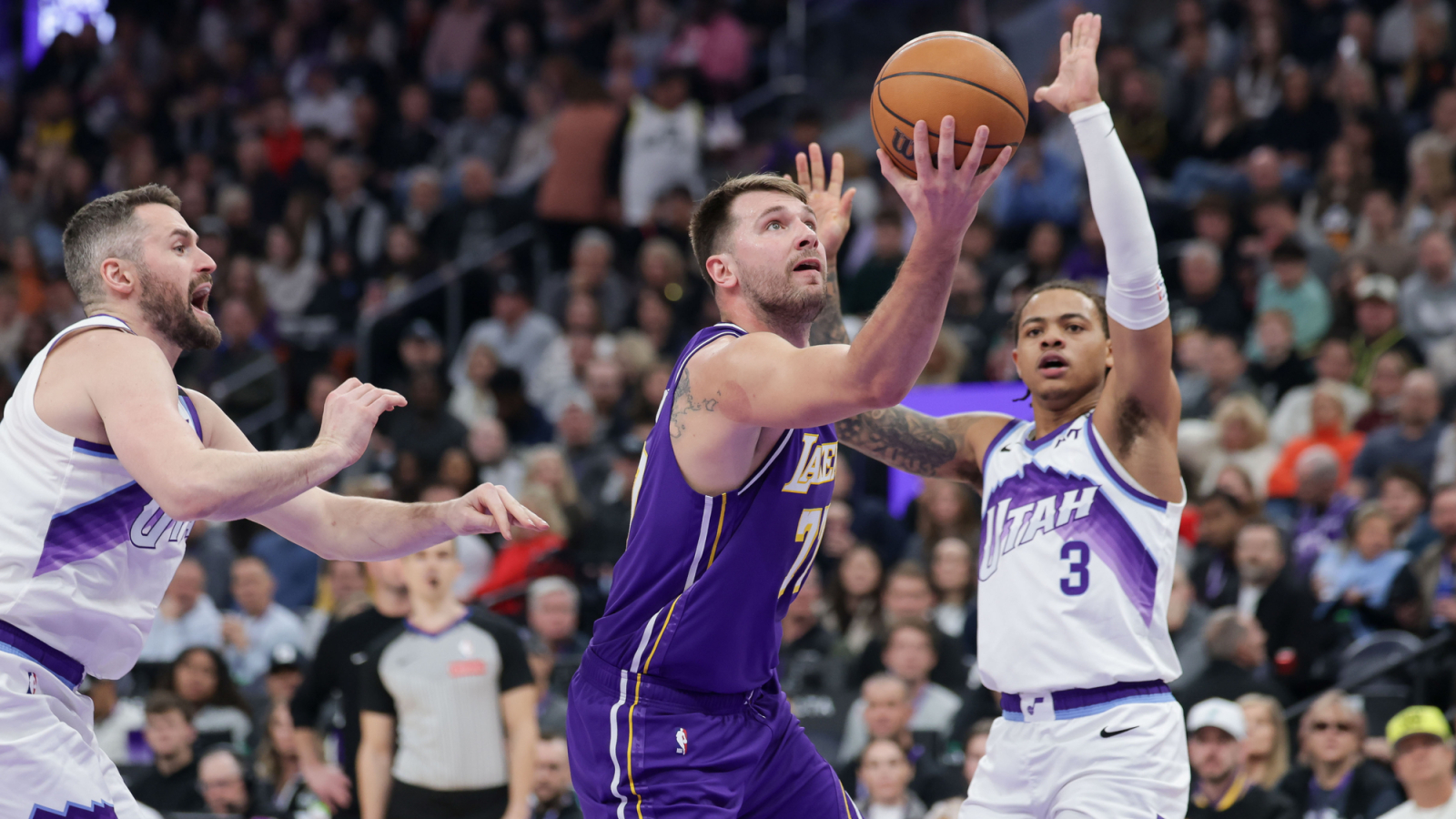 Lakers hoping offense wins championships | Yardbarker