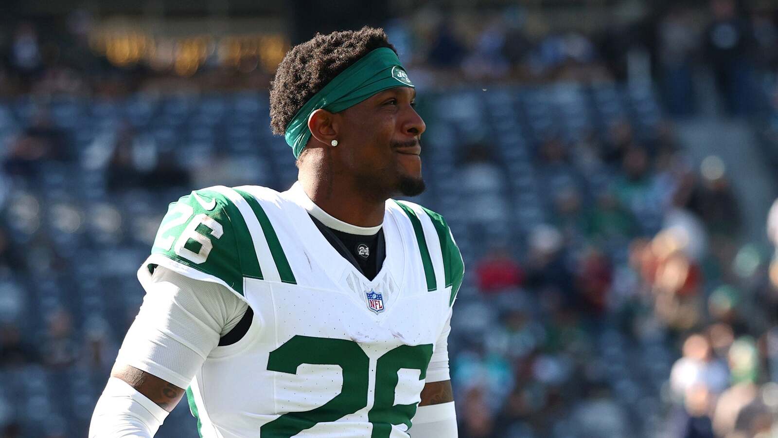 Chicago Bears Eye Cornerback Options Ahead of Trade Deadline