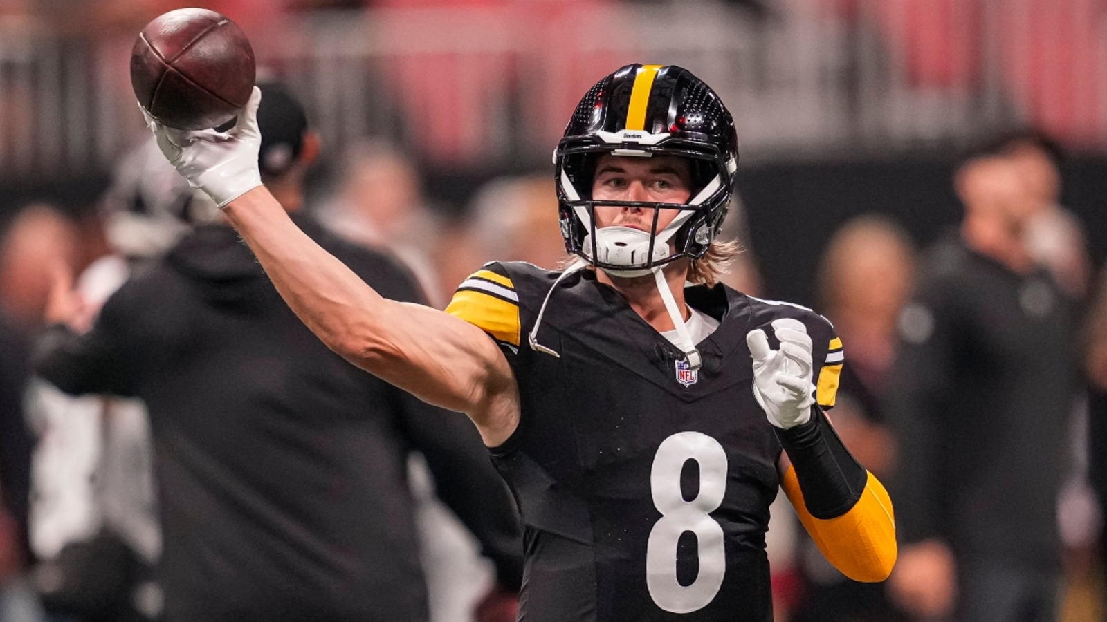 Kenny Pickett, Steelers starters look dominant in first drive against