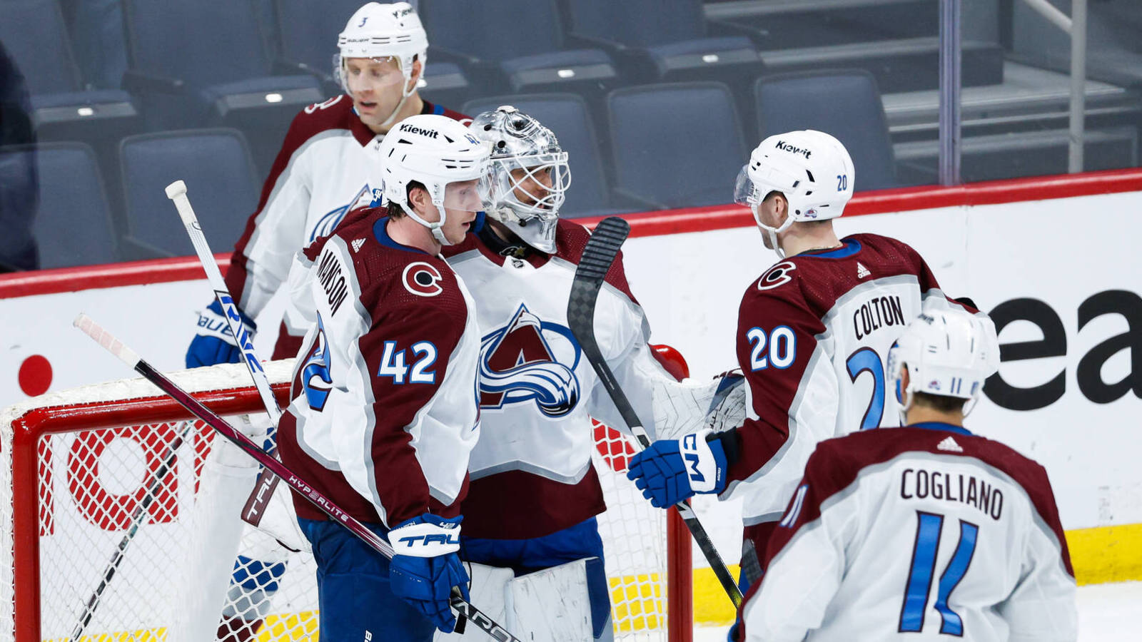 Second-period goal flurry helps Avalanche beat Jets in Game 2