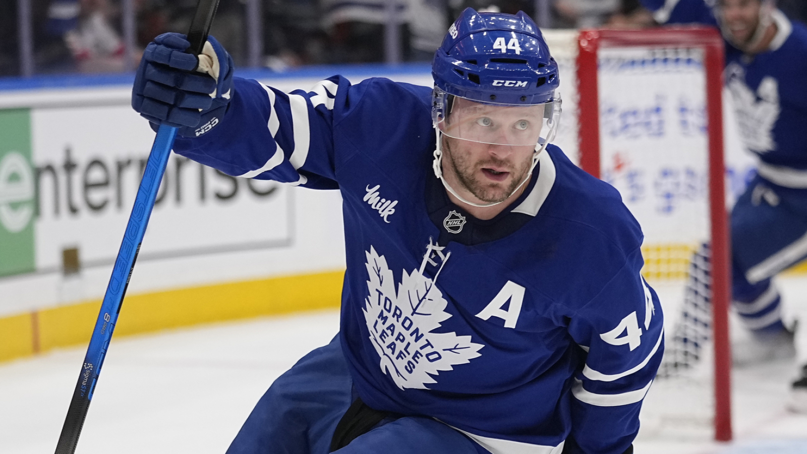 https://www.yardbarker.com/media/b/c/bc686089fda52ddc85f93b14bbb455c5f5799f6d/thumb_16x9/leafs-defenseman-linked-trade-major-obstacles.jpg?v=1