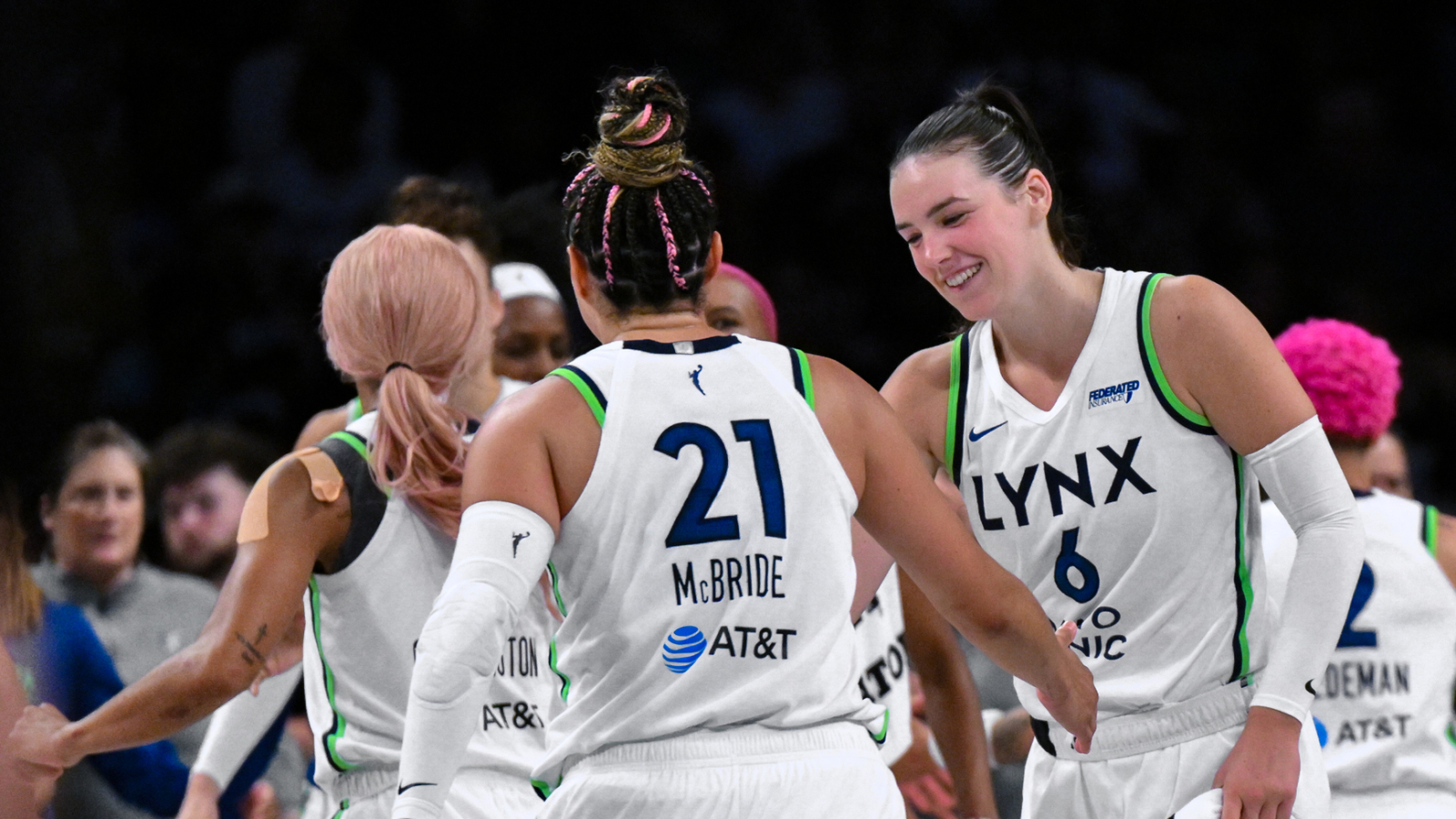 https://www.yardbarker.com/media/b/d/bd1fb0c37563b73ba0a719f371e600583db6fcd3/thumb_16x9/third-quarter-spree-lifts-lynx-past-liberty.jpg?v=1