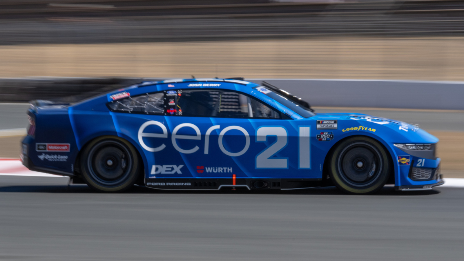 https://www.yardbarker.com/media/b/d/bd51305e157e40a42aa848fa75447172b30bc450/thumb_16x9/dale-earnhardt-jr-afraid-happens-josh-berry-amid.jpg?v=1