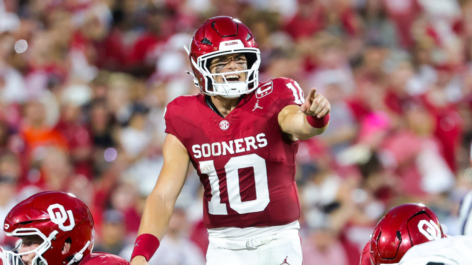 https://www.yardbarker.com/media/b/d/bd67953fb60b4dafabeee884334b8813b0f5fe4c/thumb_16x9/oklahomas-stumble-against-michigan-foreshadows.jpg?v=1