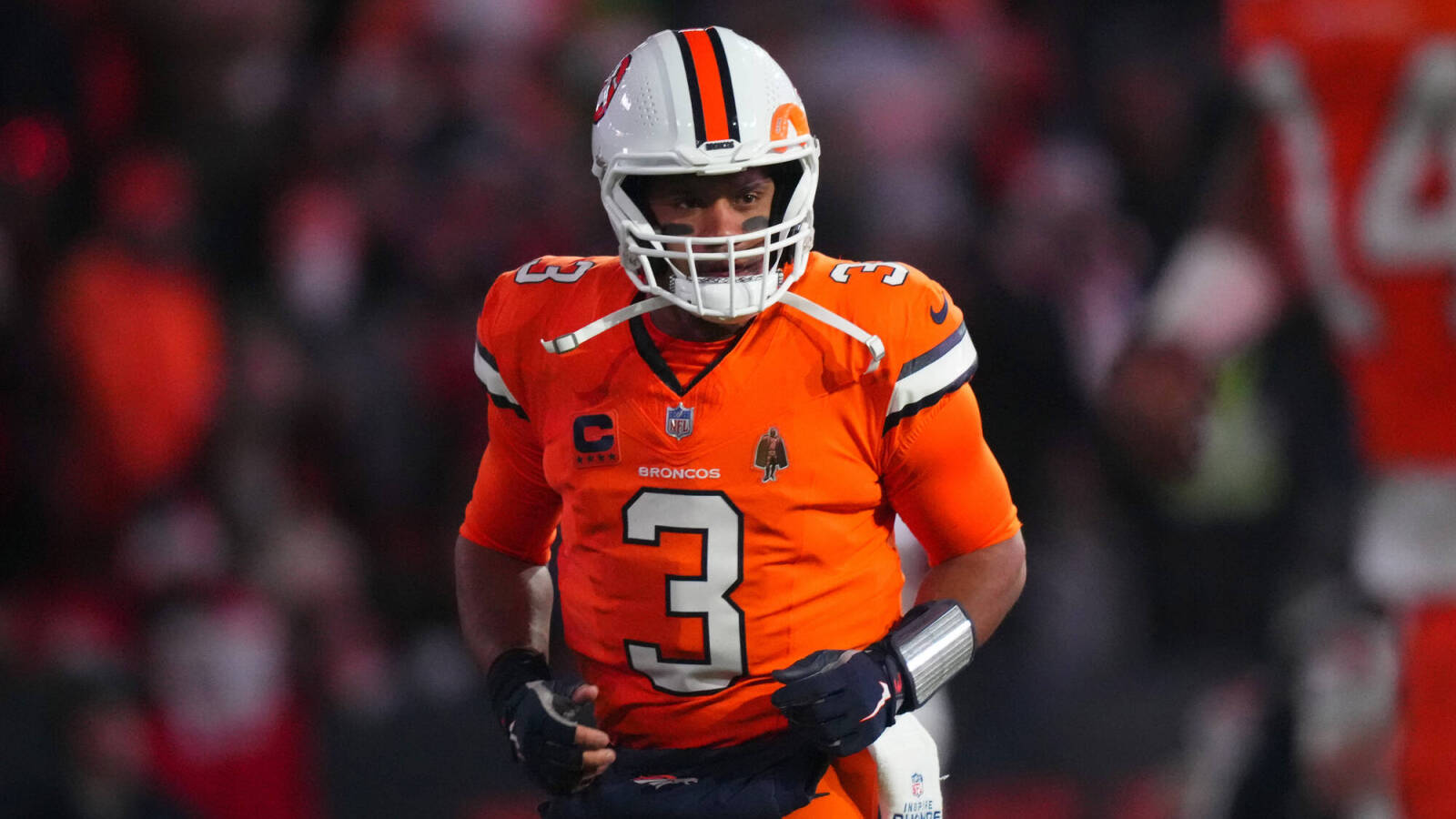 Steelers insider slams door on Russell Wilson, Justin Fields competition - Vimarsana News