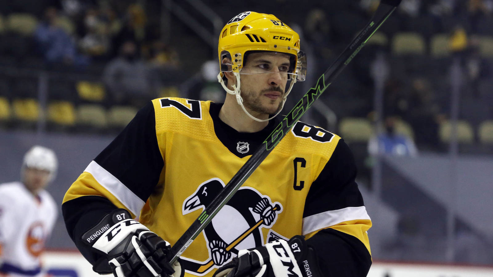 Sidney Crosby to overlook Penguins' season opener vs. Lightning
