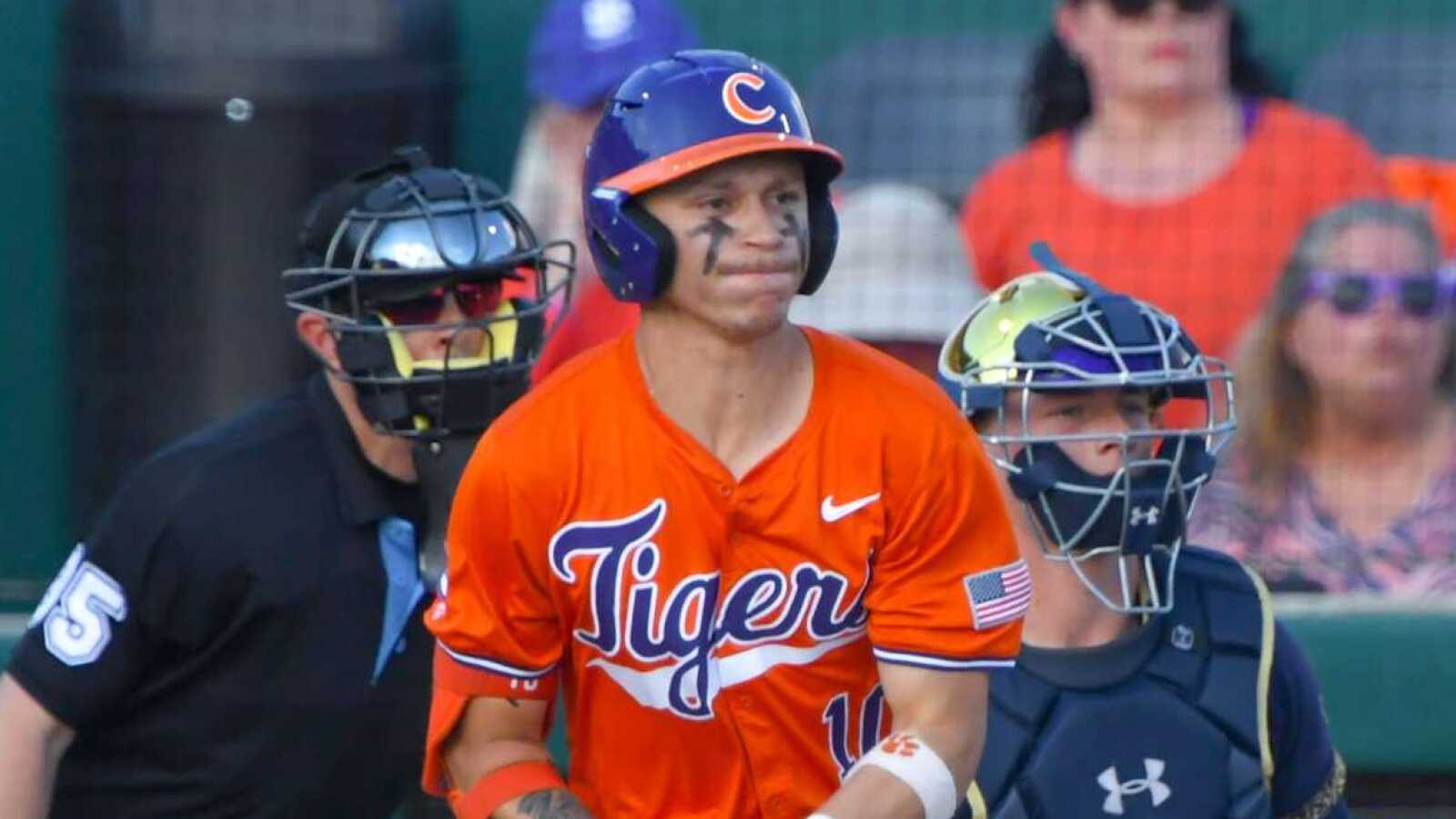https://www.yardbarker.com/media/b/e/be4e7da61e5731baa86d0c6ee4e25a81f77d60dc/thumb_16x9/10-names-know-ncaa-baseball-tournament.jpg?v=1