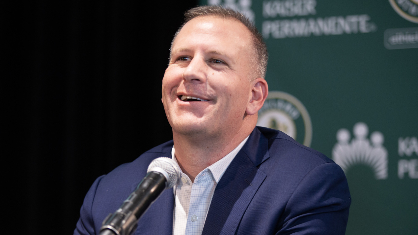 As MLB world descends on Las Vegas, Athletics GM gives stadium update