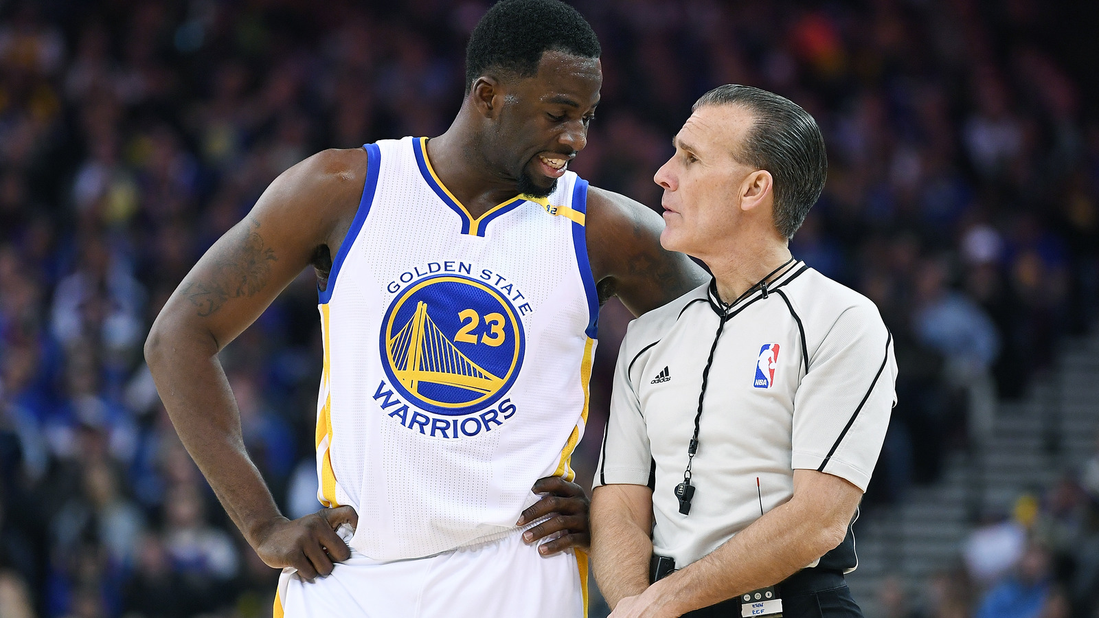 NBA referee hotline bling: Green reaches out to touch somebody | Yardbarker