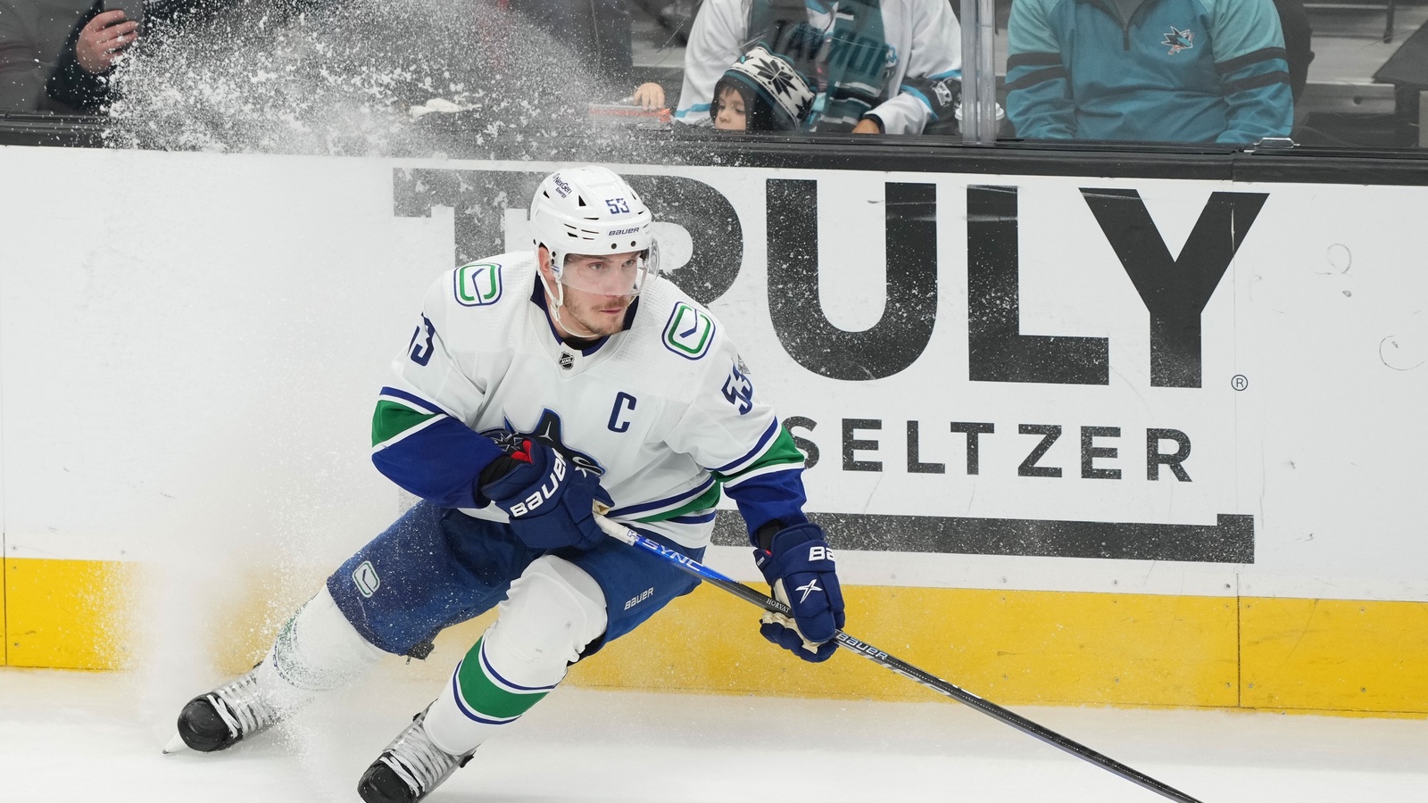 Report: Canucks have not met with Bo Horvat's agent to talk contract for two months - Vimarsana News