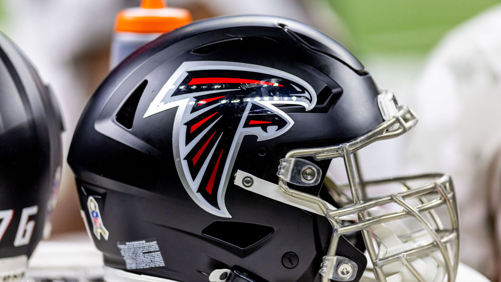 https://www.yardbarker.com/media/b/f/bf4a83bbb104d684cfaec26ebf61e746dabe1281/thumb_16x9/falcons-react-nfl-levying-fine-against-team-dc.jpg?v=1