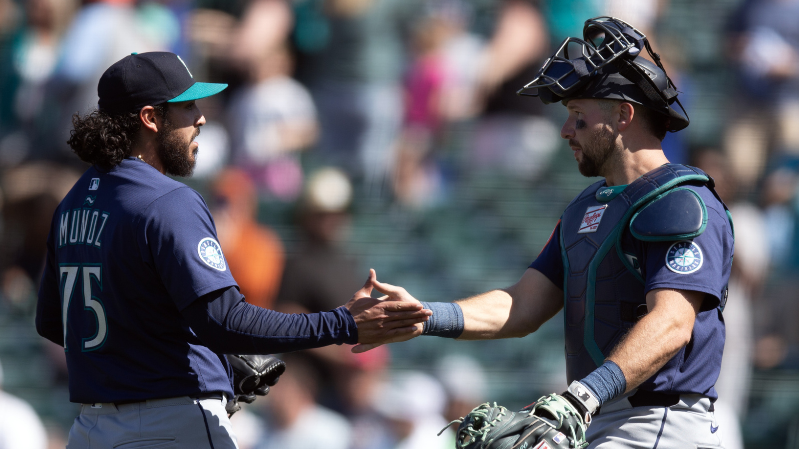 https://www.yardbarker.com/media/b/f/bf6435982a3c564a147034db1e87406c21cfd269/thumb_16x9/mariners-rally-vs-athletics-continue-series.jpg?v=1