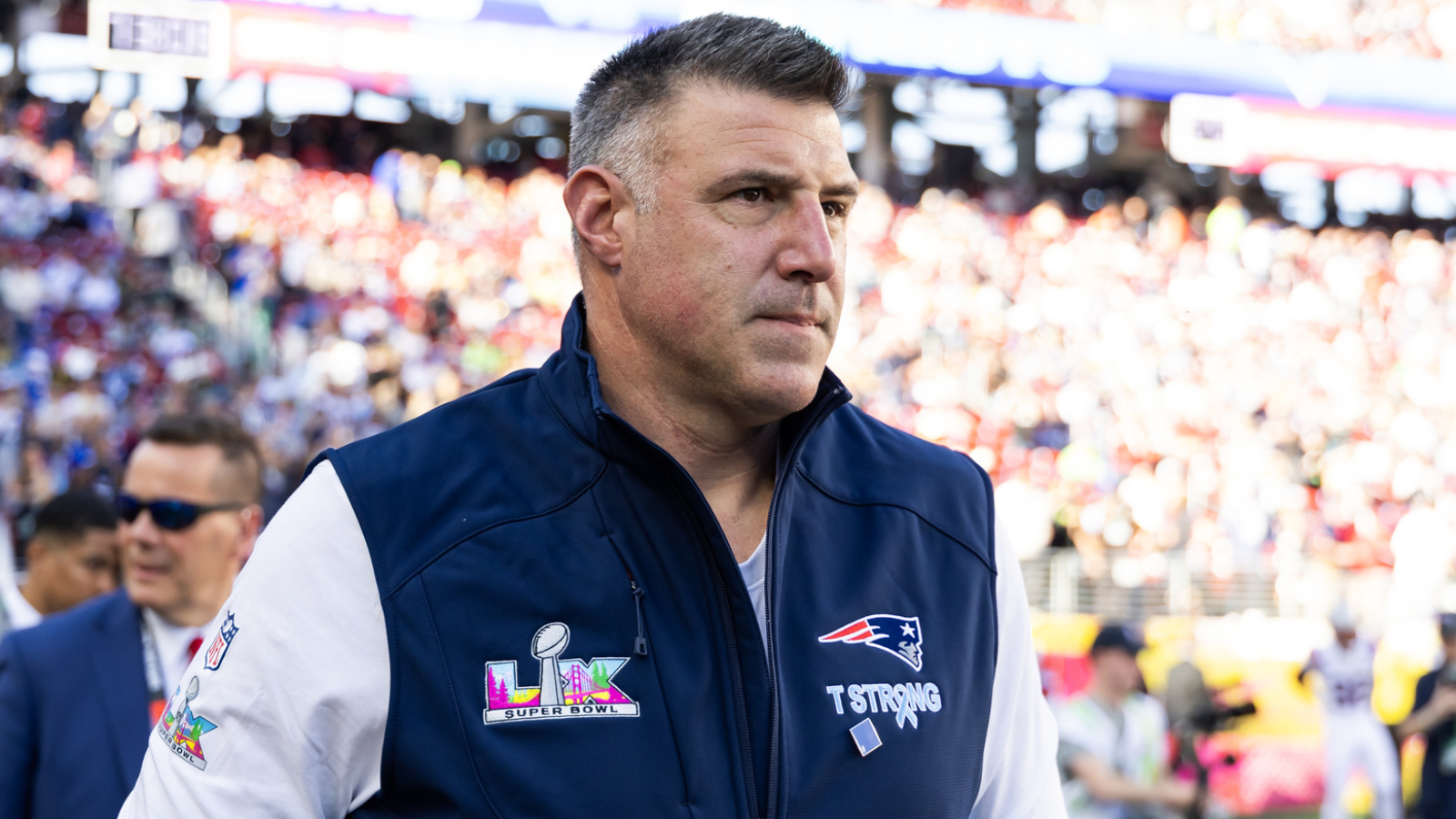 https://www.yardbarker.com/media/b/f/bfce874562f5d64b20d48be405353a323b692fcd/thumb_16x9/bombshell-update-revealed-vrabel-russini.jpg?v=1