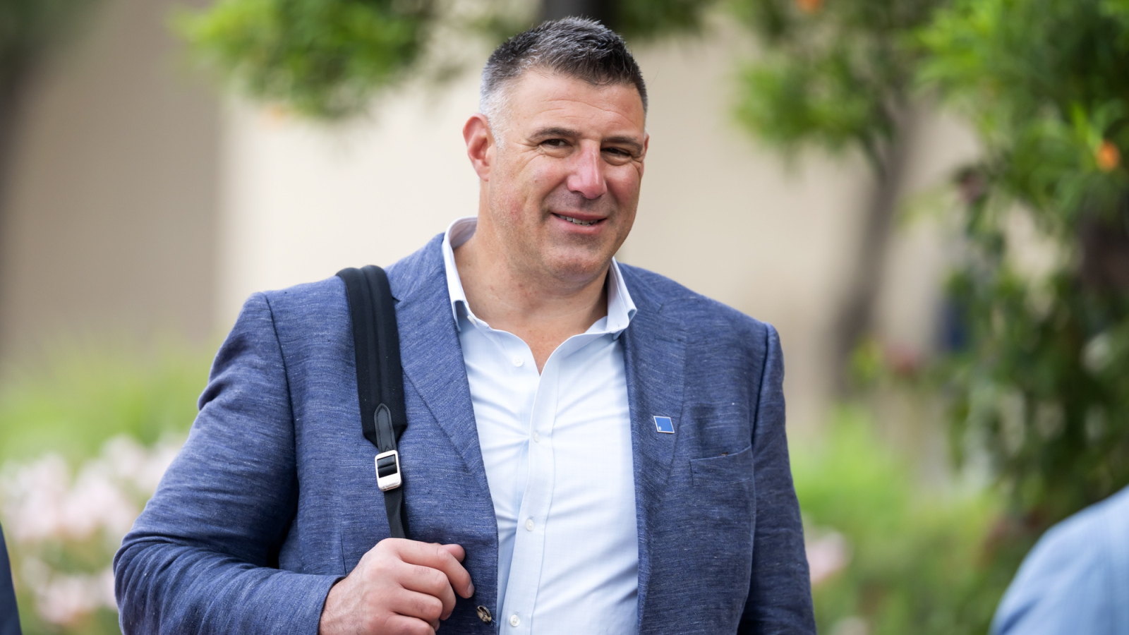 New photos of Mike Vrabel and Dianna Russini emerge