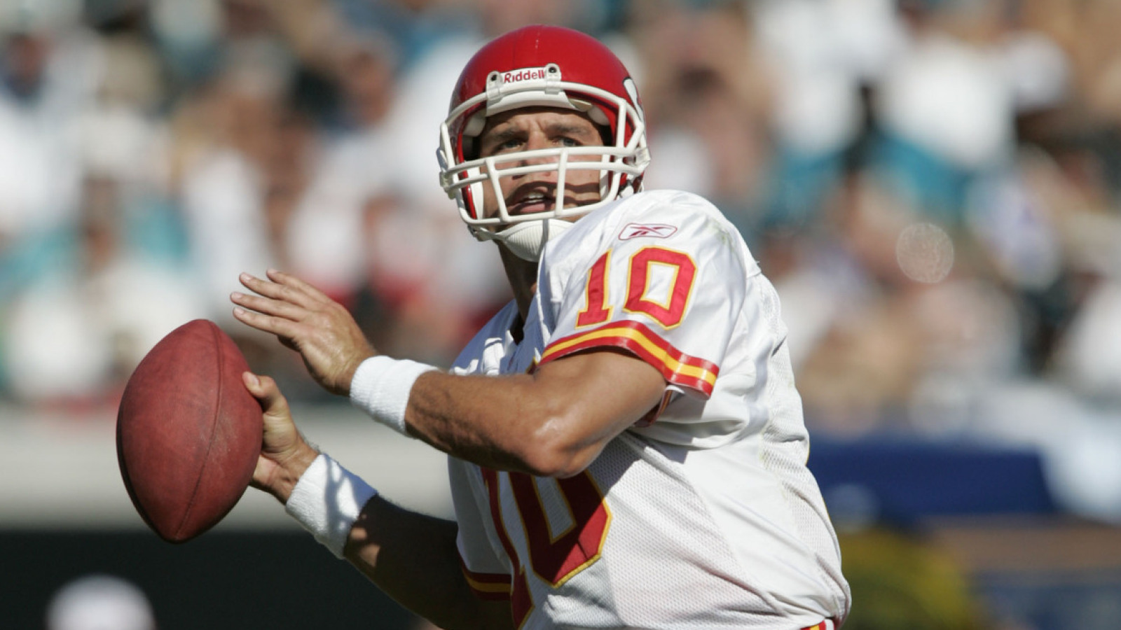 https://www.yardbarker.com/media/c/0/c04b4830916332217bbe6ee153070ba55f8d2a6e/thumb_16x9/4500-passing-yard-seasons-since-2000-quiz.jpg?v=1