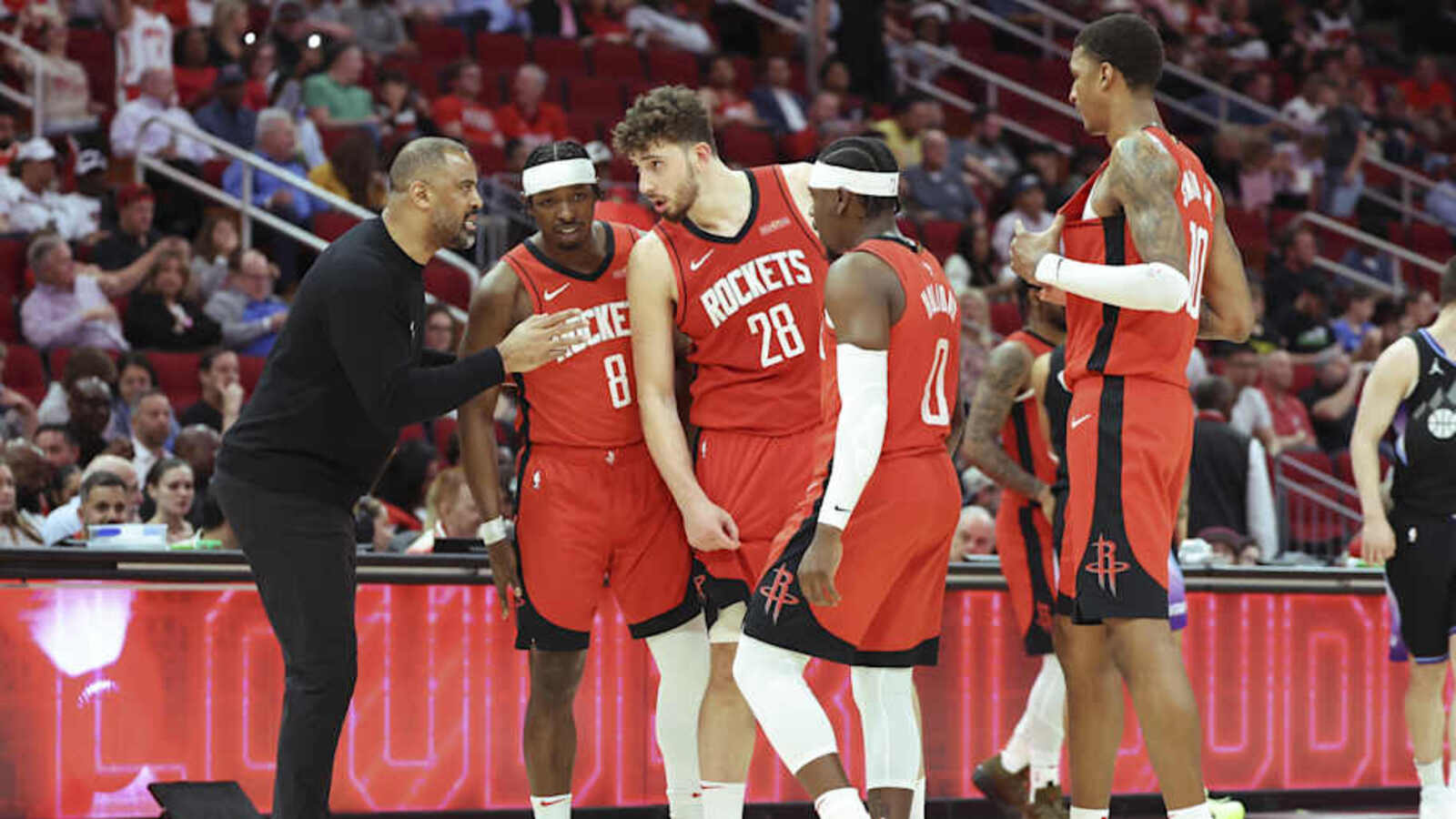 Key Starter Could Miss Rockets-Lakers Game | Yardbarker