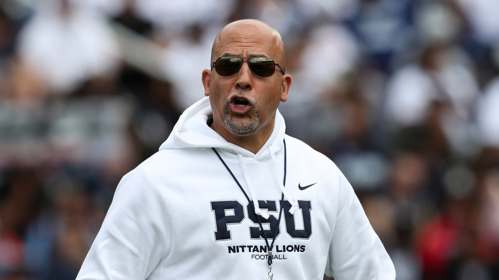 https://www.yardbarker.com/media/c/0/c0b5e5fd4fe385e826d74dd5cf6a6482b5465524/thumb_16x9/learn-college-footballs-biggest-week-5-games.jpg?v=1