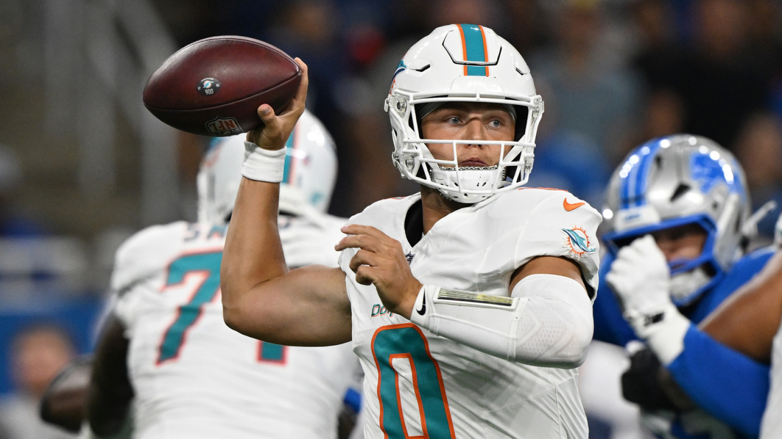 https://www.yardbarker.com/media/c/1/c10c479bbed60b97015c6d412959c85b44a76a49/thumb_16x9/castoff-qb-continues-prove-himself-during.jpg?v=1