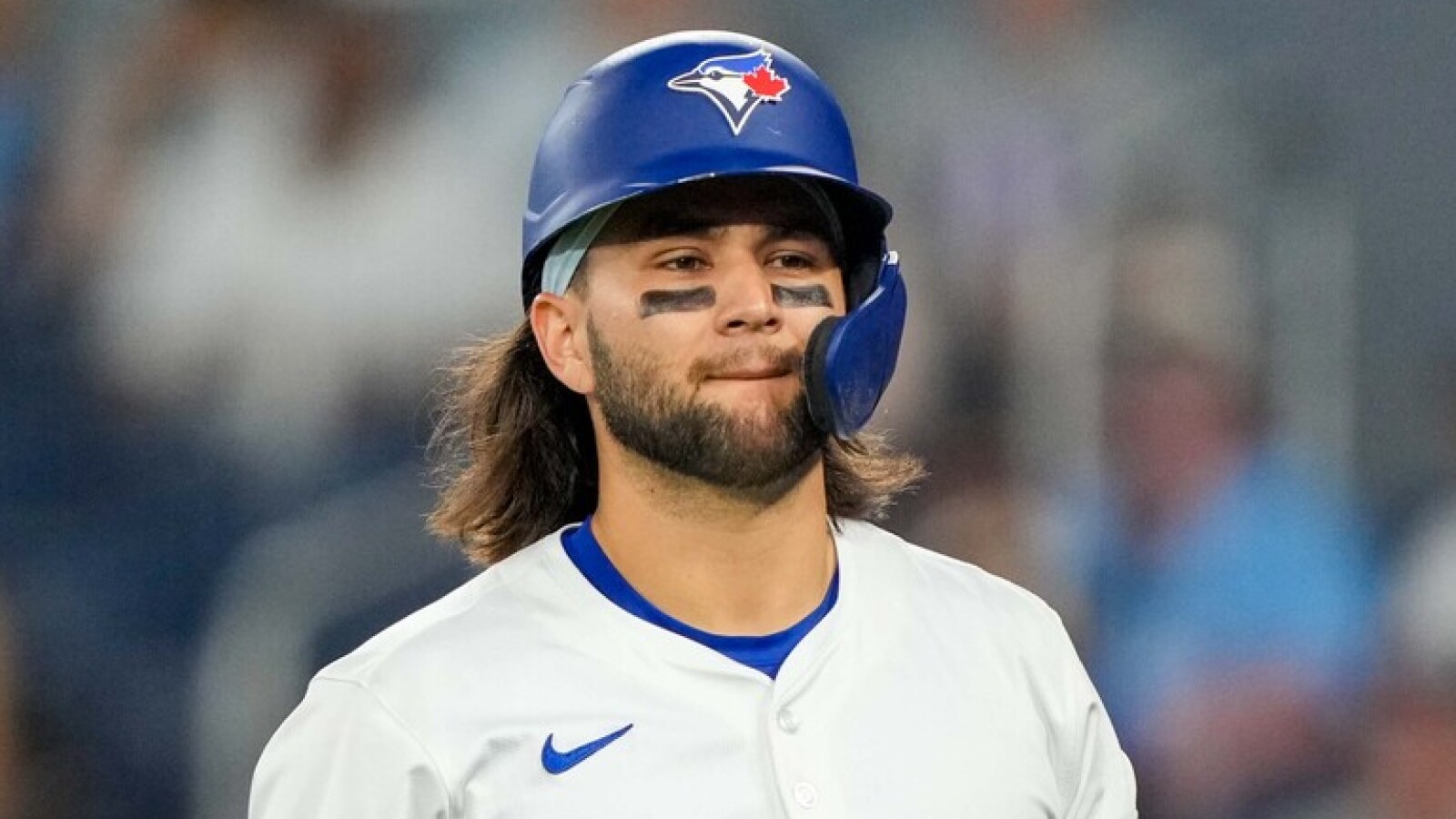Blue Jays’ two-time All-Star leaves game early due to injury