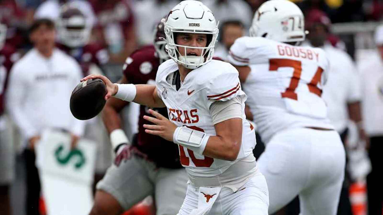 Texas Longhorns Projected to Face Big 12 Rival in College Football ...