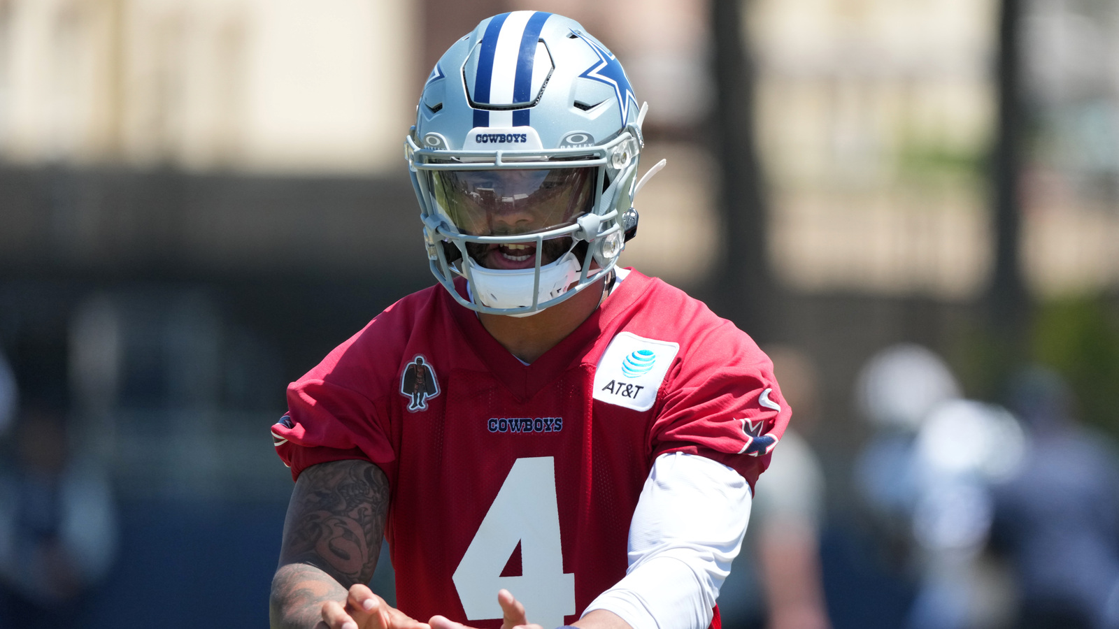 Dak Prescott Advocates for George Pickens' Contract with Cowboys