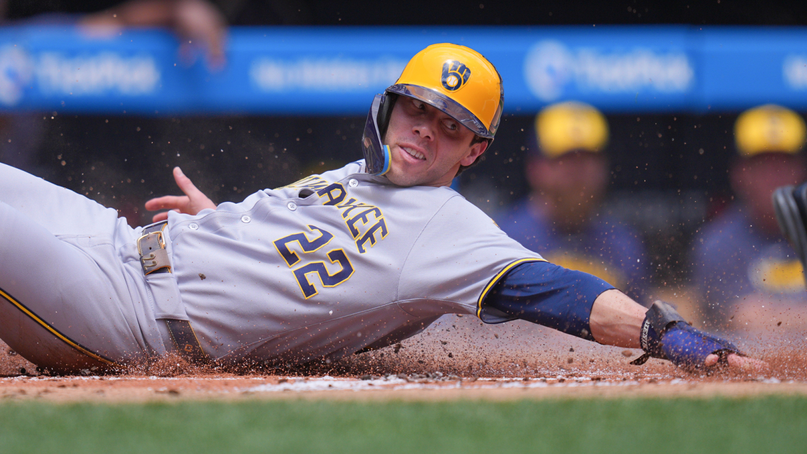 https://www.yardbarker.com/media/c/2/c248859a6120ec4705bfda4fbea82977108f66de/thumb_16x9/brewers-offense-stays-hot-cap-series-sweep-over.jpg?v=1