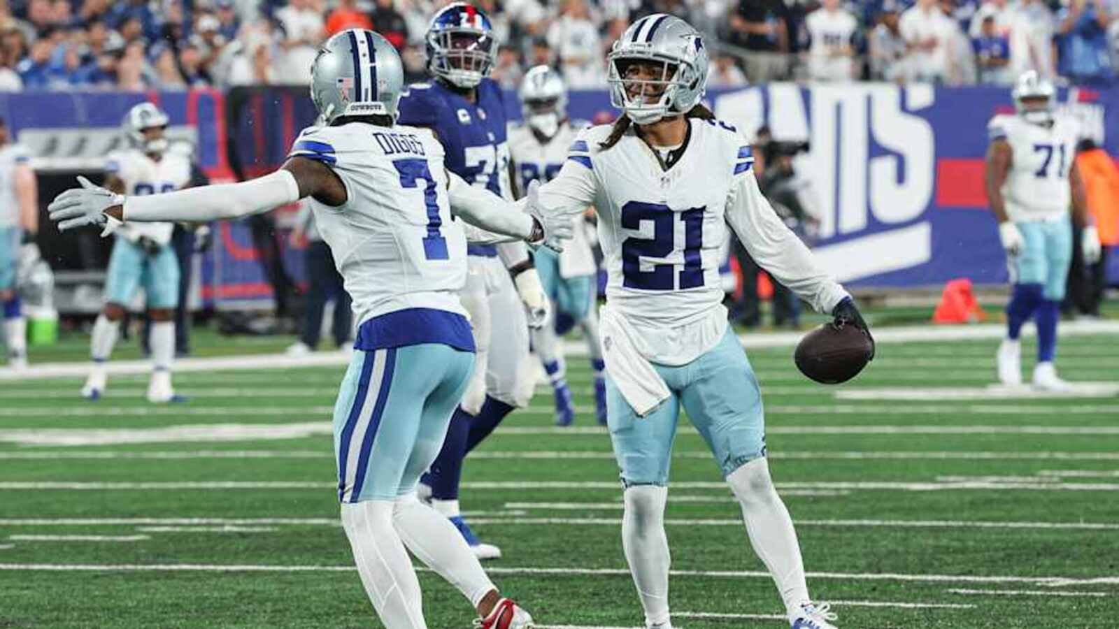 Cowboys could reunite with former defensive star in free agency