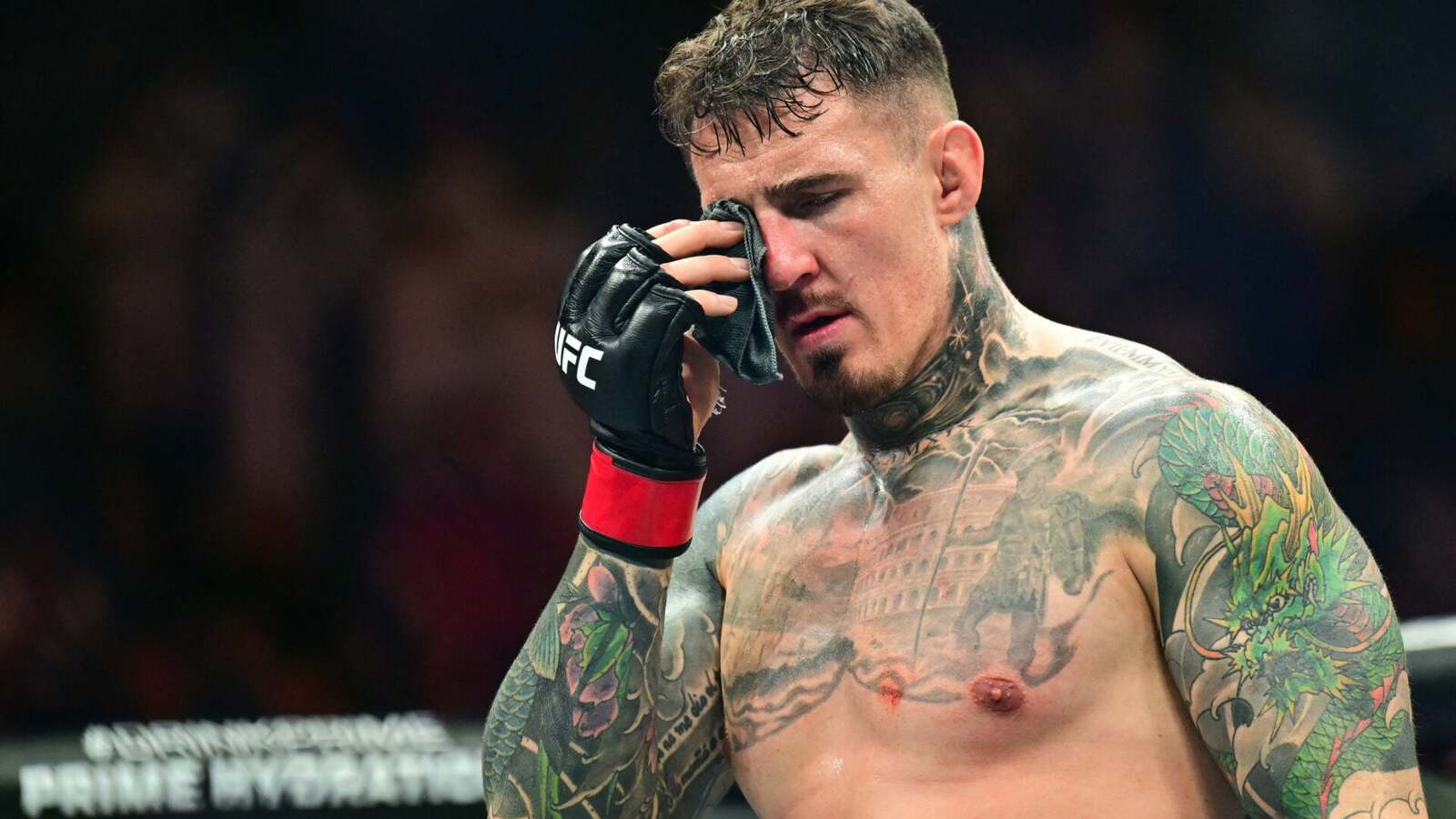 Tom Aspinall Vacates UFC Heavyweight Title Due to Eye Injury Setbacks