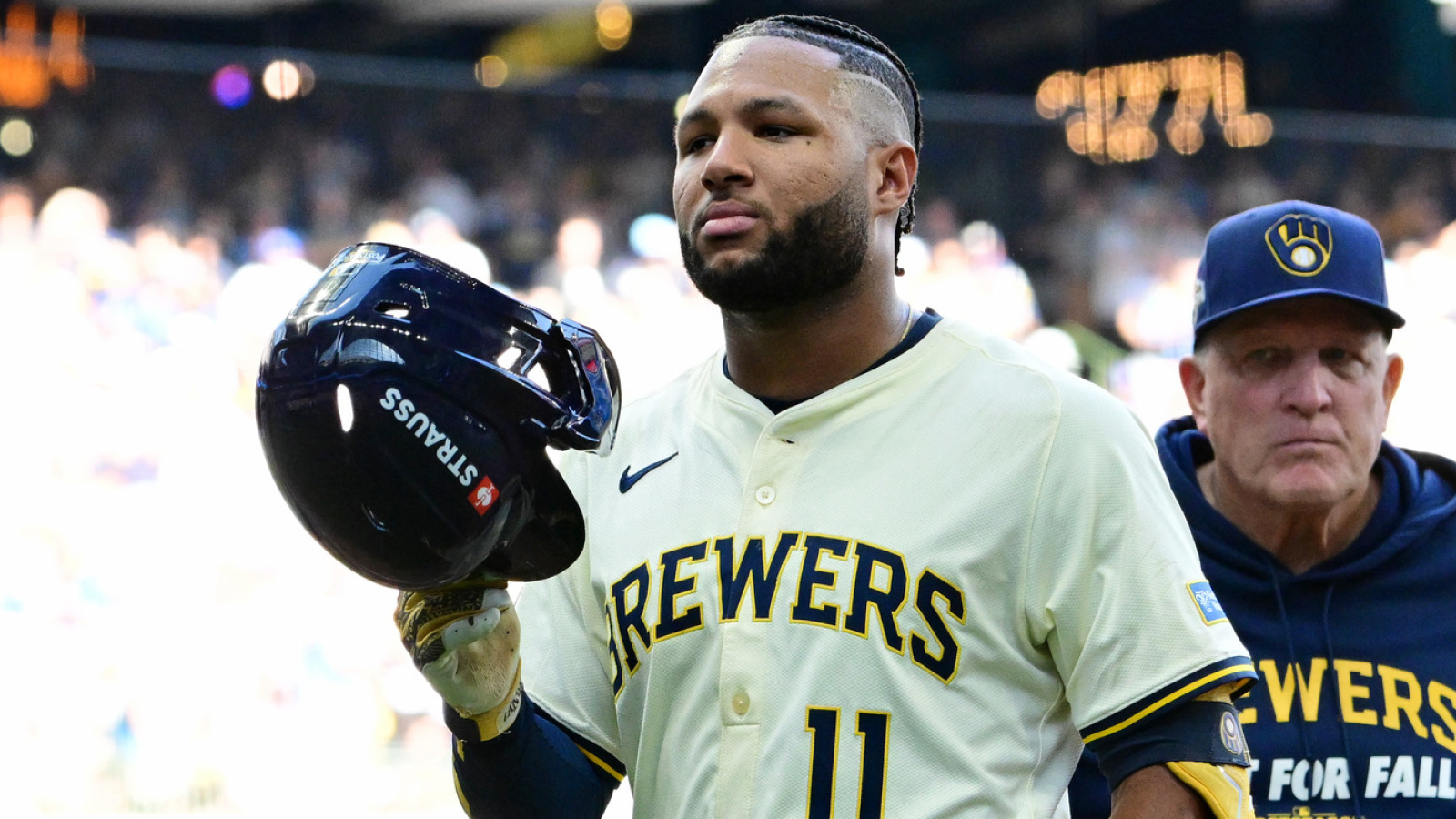 https://www.yardbarker.com/media/c/3/c32ec405967b9b385a0b850d741013c97473f44b/thumb_16x9/brewers-provide-uncertain-injury-update-on.jpg?v=1