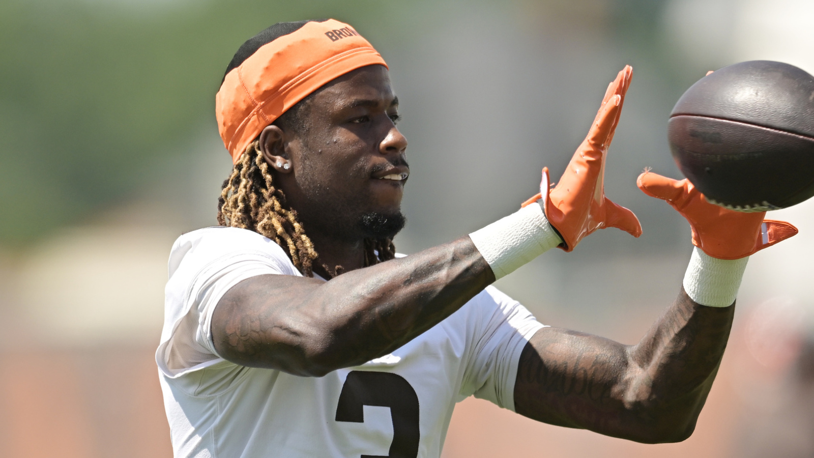 Jerry Jeudy Remains Silent on Trade Speculation as Browns Prepare for Titans
