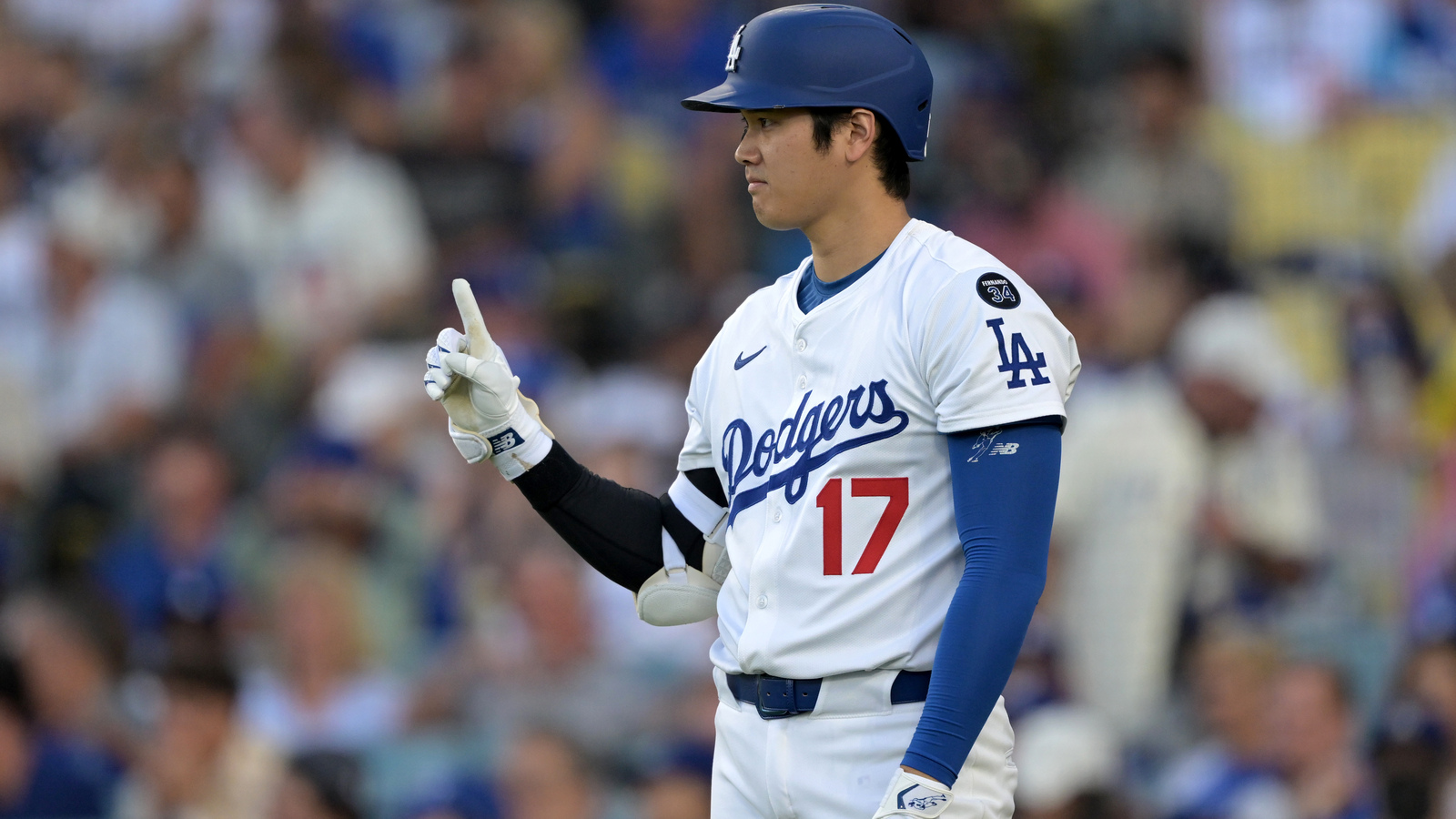 https://www.yardbarker.com/media/c/3/c38f7431e255bb2e0e2757df409b762ce53aee83/thumb_16x9/dodgers-shohei-ohtani-throw-batting-practice-on.jpg