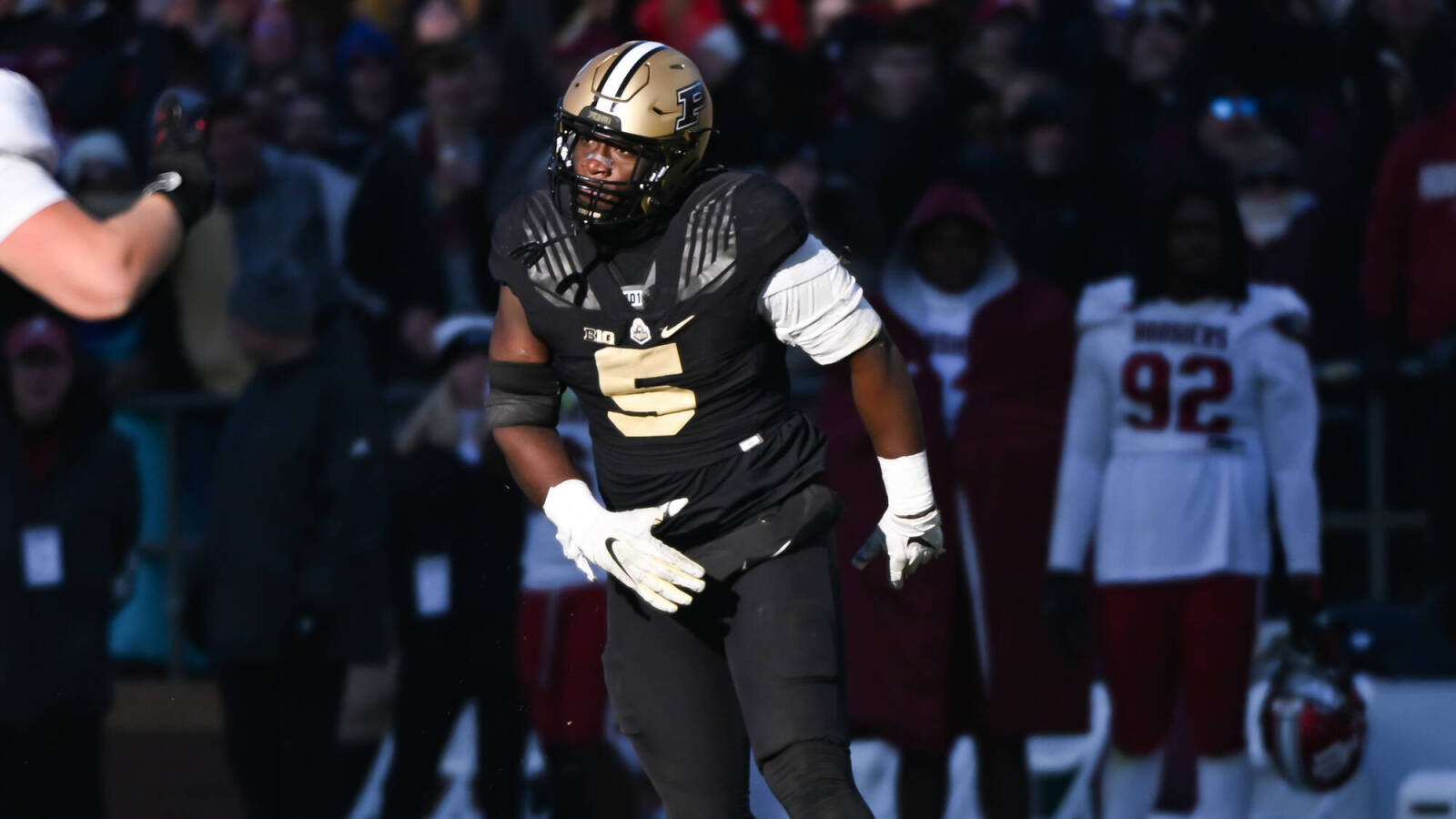 Falcons add to pass rush in way too early 2025 mock draft | Yardbarker
