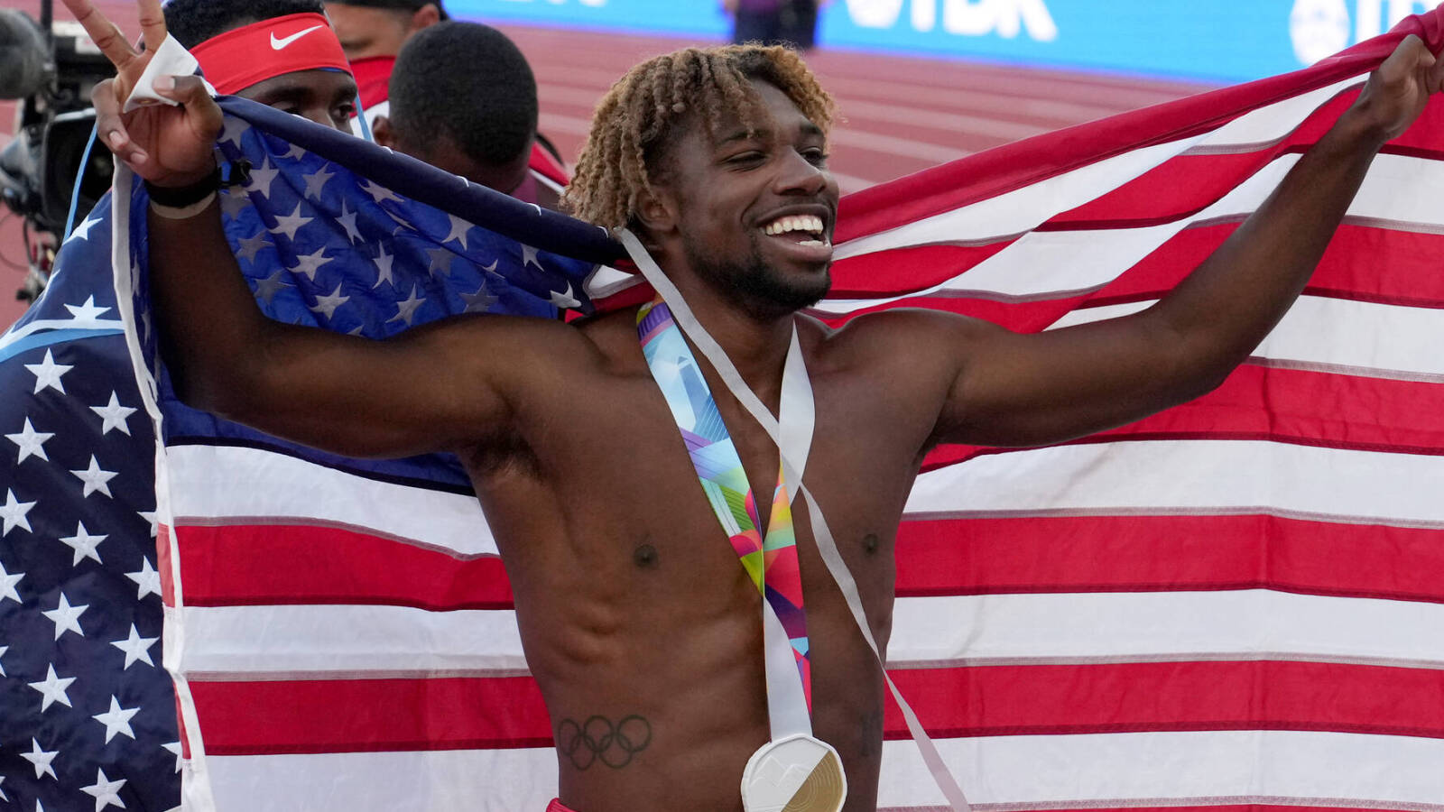 Noah Lyles breaks 26-year-old U.S. report to win 200m
