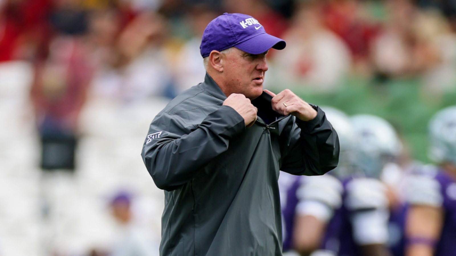 https://www.yardbarker.com/media/c/3/c3adf7b4d461e715197ec3aa0f39d422d5ead012/thumb_16x9/k-state-hc-defends-fourth-down-call-blames-field.jpg?v=1