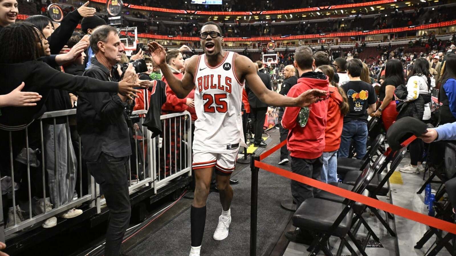 Bulls F Jalen Smith (calf), G Jaden Ivey (knee) done for season ...