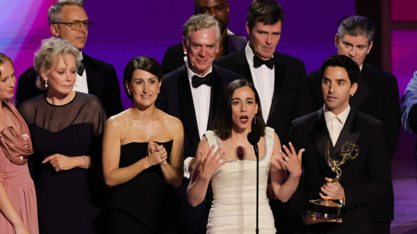 Critic’s Notebook: A Snoozer Emmys Ends with a Surprise | Yardbarker