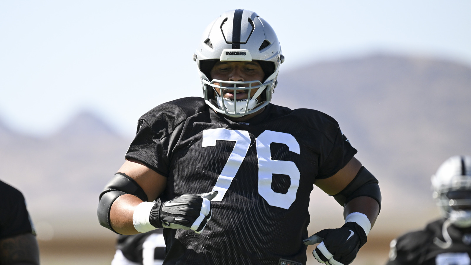 Raiders Anticipate Return of Caleb Rogers and Dont’e Thornton Before Houston Game