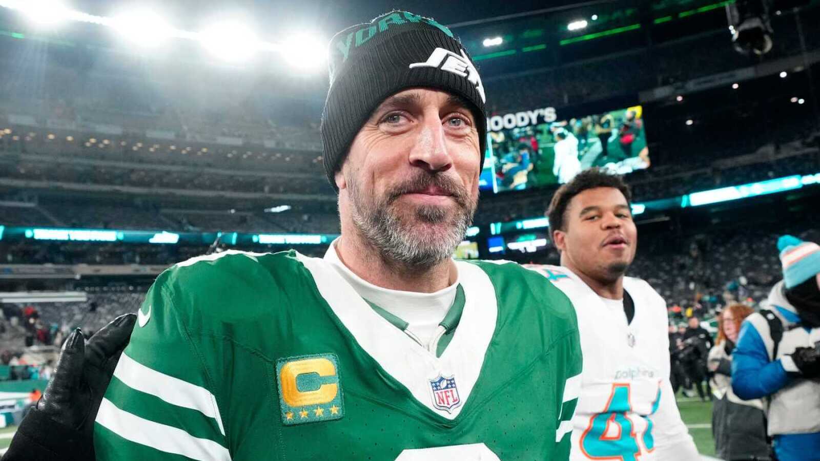 https://www.yardbarker.com/media/c/4/c4163d22e6dfbba5aa029ea3957c1b44355aae2f/thumb_16x9/nantz-makes-personal-appeal-rodgers-amid-steelers.jpg?v=2